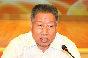 中施企協(xié)副會長劉懷主持會議