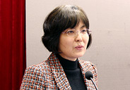 國家發(fā)改委投資研究所副所長、研究員楊萍作宏觀經(jīng)濟(jì)形勢及PPP改革背景演講