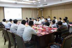 調(diào)研組在山東聊建集團(tuán)交流