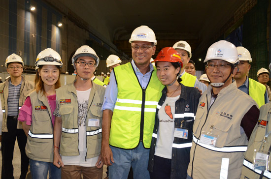 中國電建厄瓜多爾辛克雷水電站首批四臺(tái)機(jī)組發(fā)電